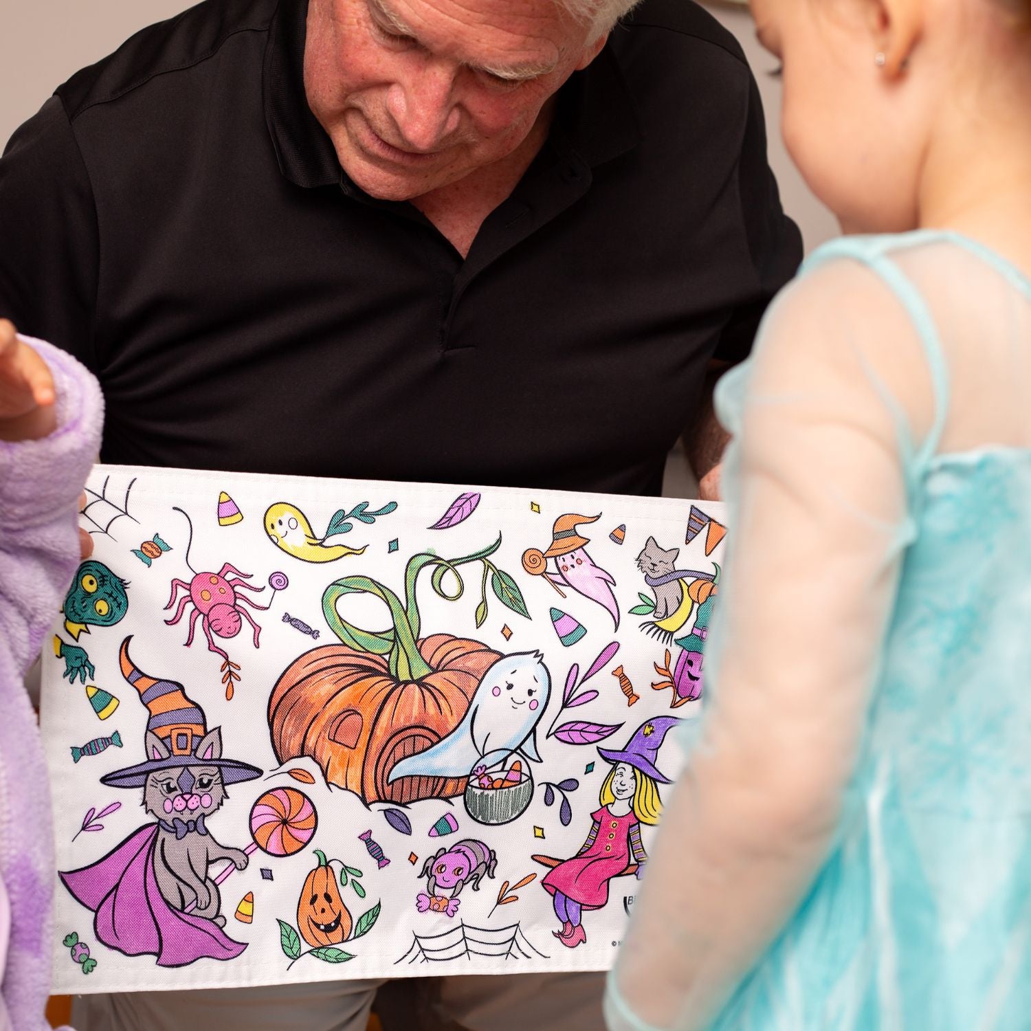 Nappe à Colorier Halloween Pour Enfants 183 X 79 Cm - Activité Créative Sans Désordre, Pour Fêtes Et Maternelle - Peinture Sans Nettoyage